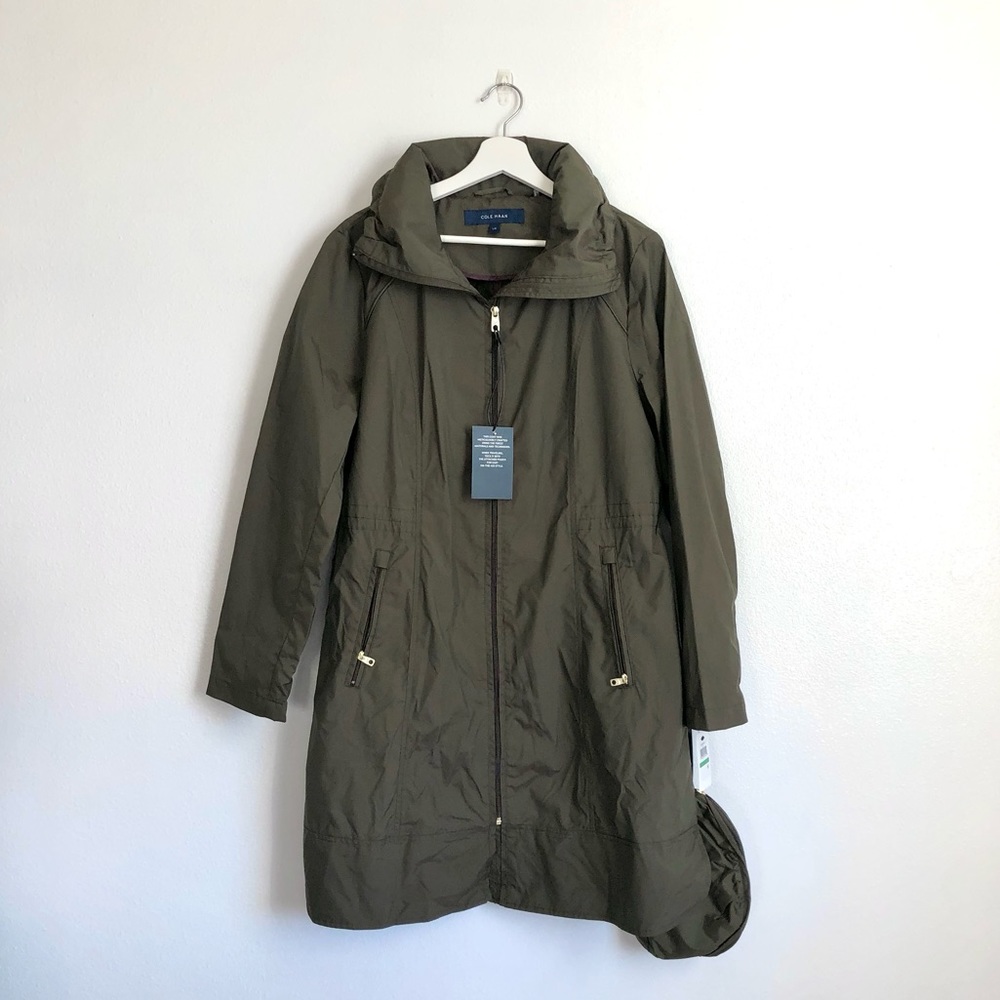 NWT Cole Haan Olive Green Longline Packable Raincoat Size Large